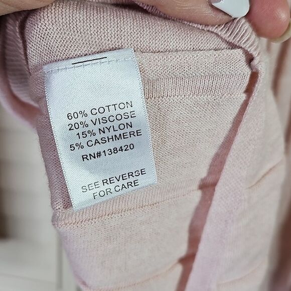 NWT Sweater Pink Long Sleeve Cashmere Blend Unique Back Style Size L - Picture 4 of 4